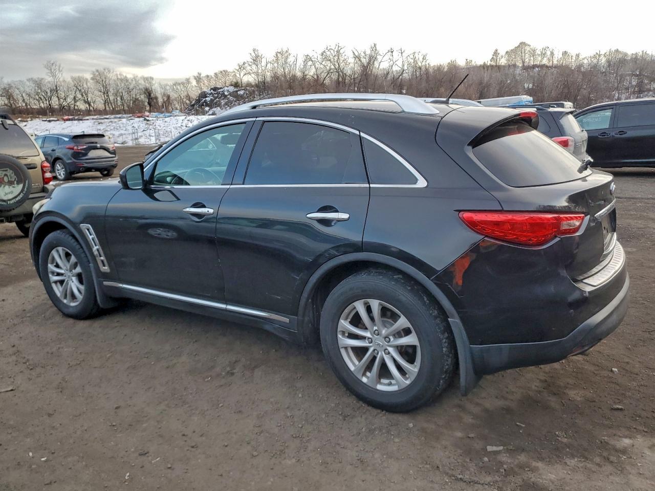 2012 INFINITI FX35
