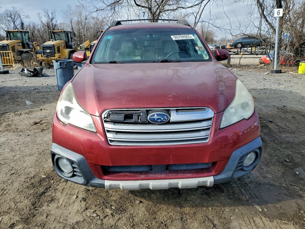2013 SUBARU Outback