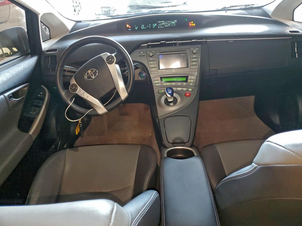 2013 TOYOTA PRIUS