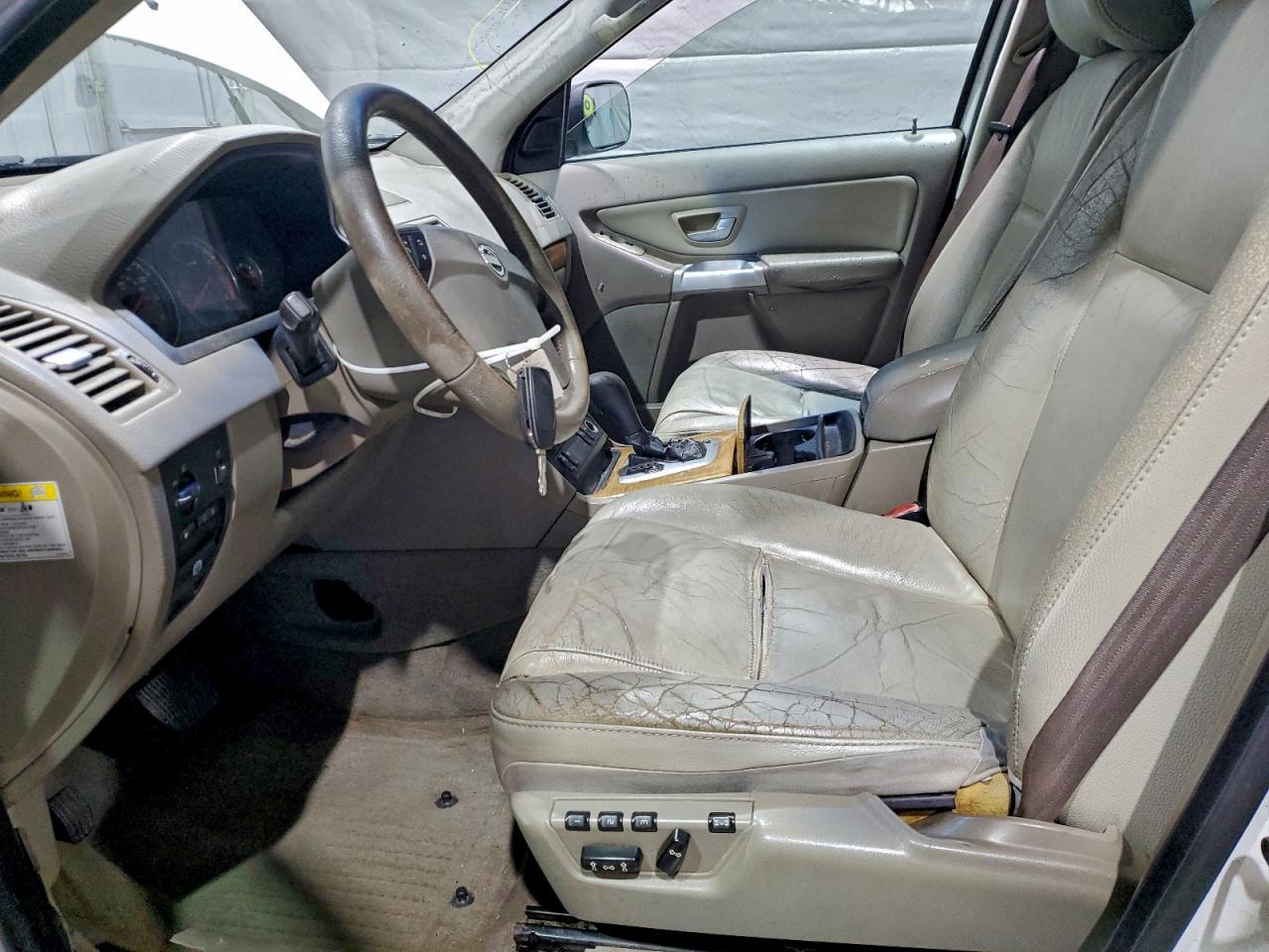 2005 VOLVO XC90