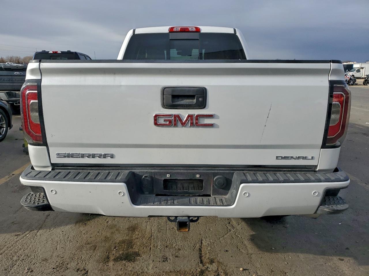 2017 GMC Sierra