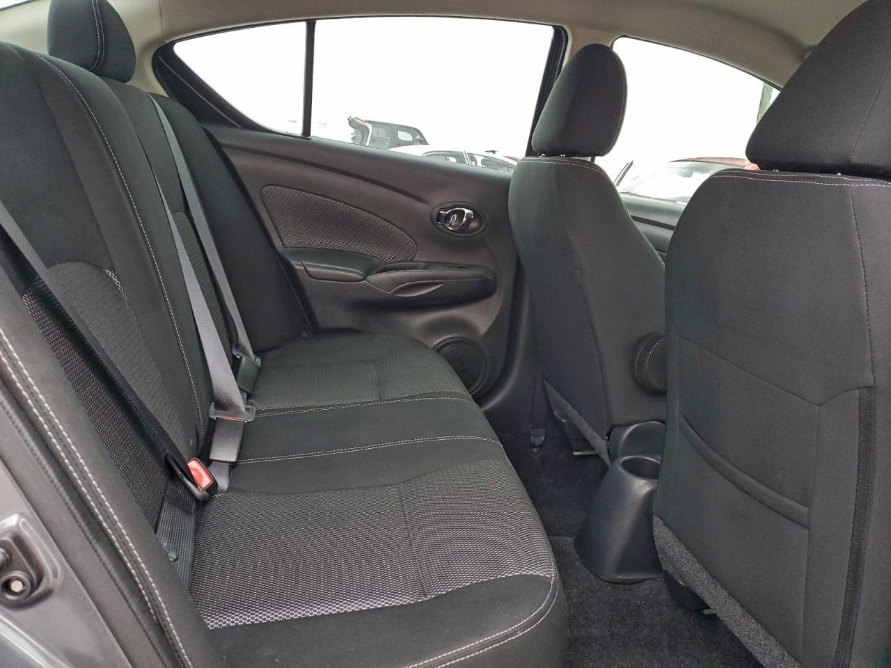 2017 NISSAN VERSA