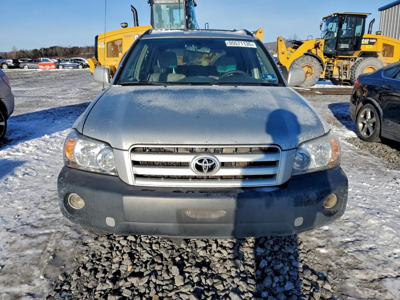 2005 TOYOTA HIGHLANDER