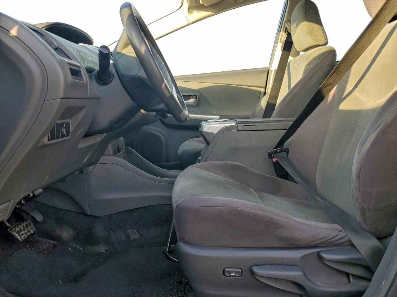 2012 TOYOTA PRIUS V