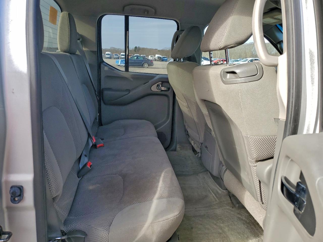 2013 NISSAN Frontier