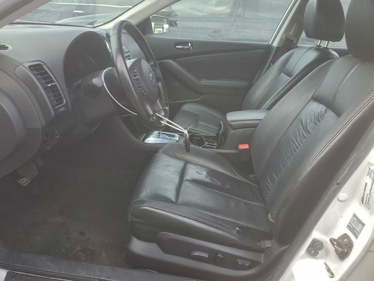 2010 NISSAN ALTIMA