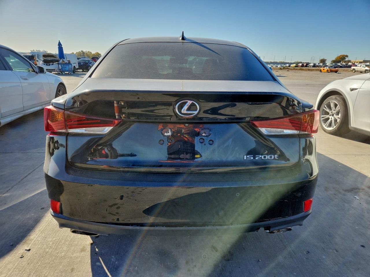 2017 LEXUS IS 200t