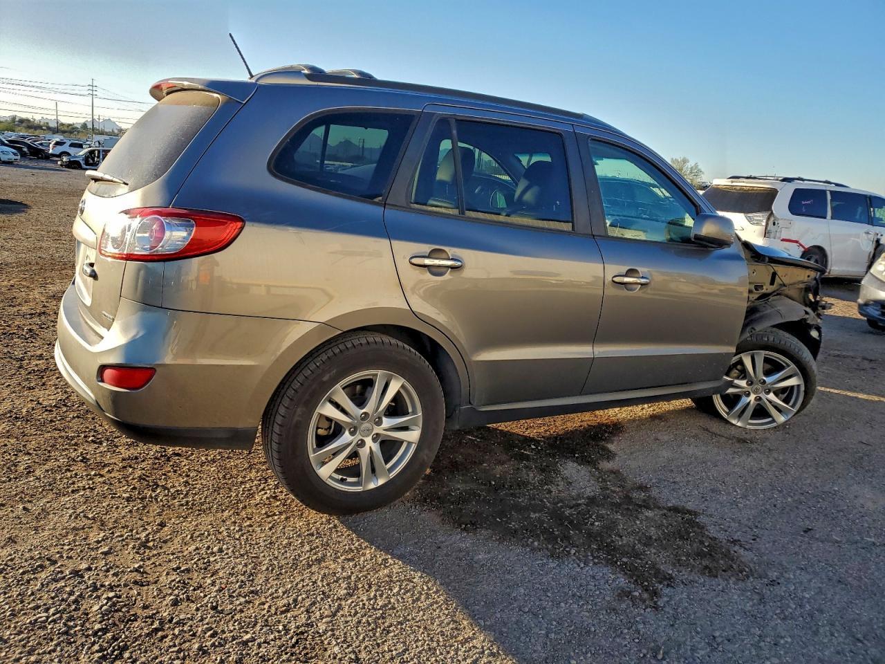 2012 HYUNDAI SANTA FE