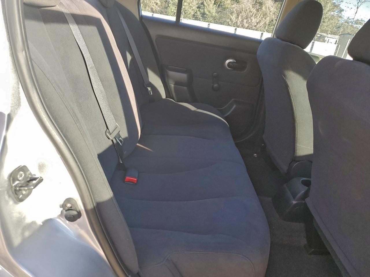 2009 NISSAN VERSA