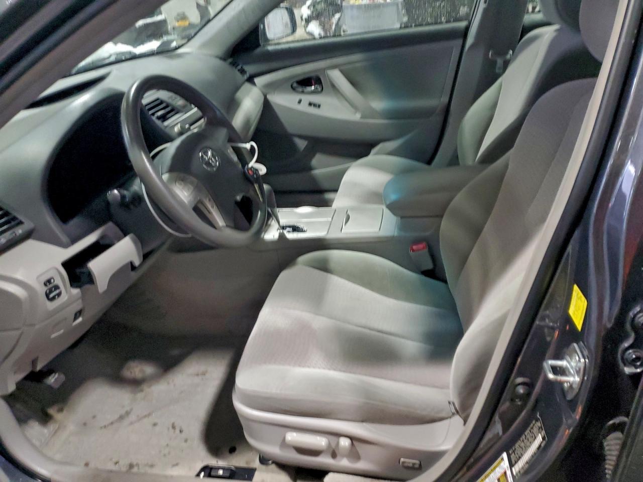 2011 TOYOTA CAMRY