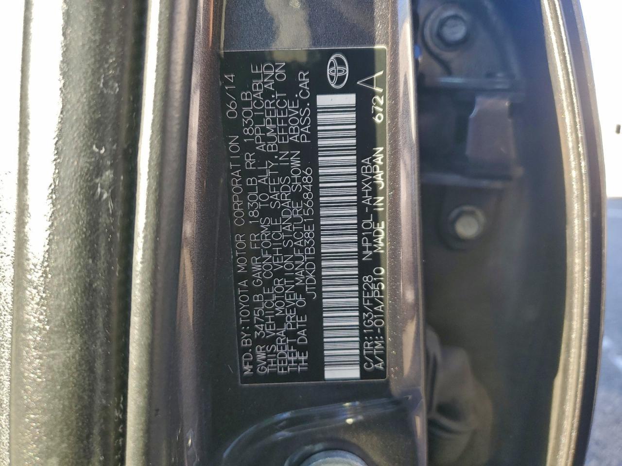 2014 TOYOTA Prius c