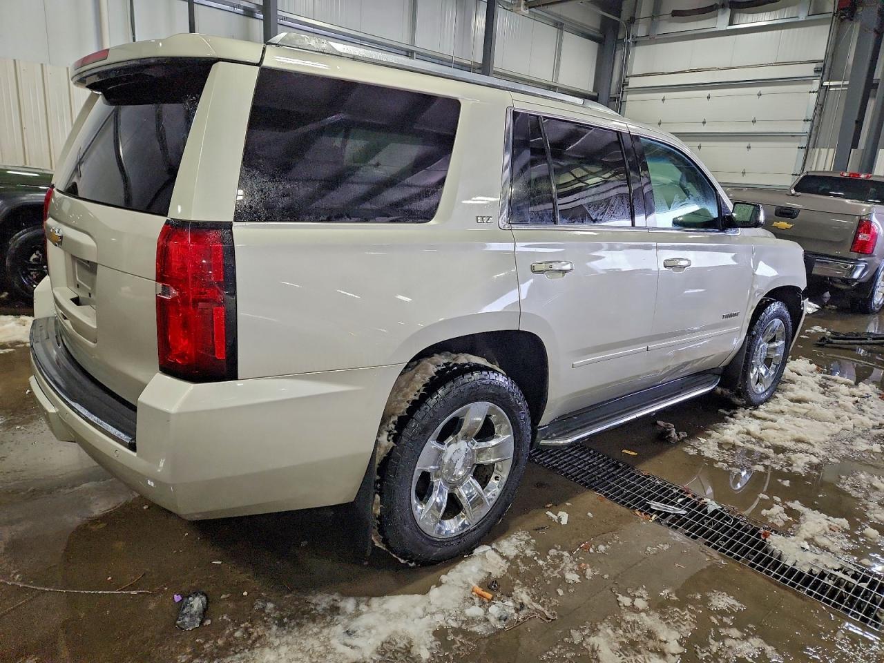 2015 CHEVROLET Tahoe