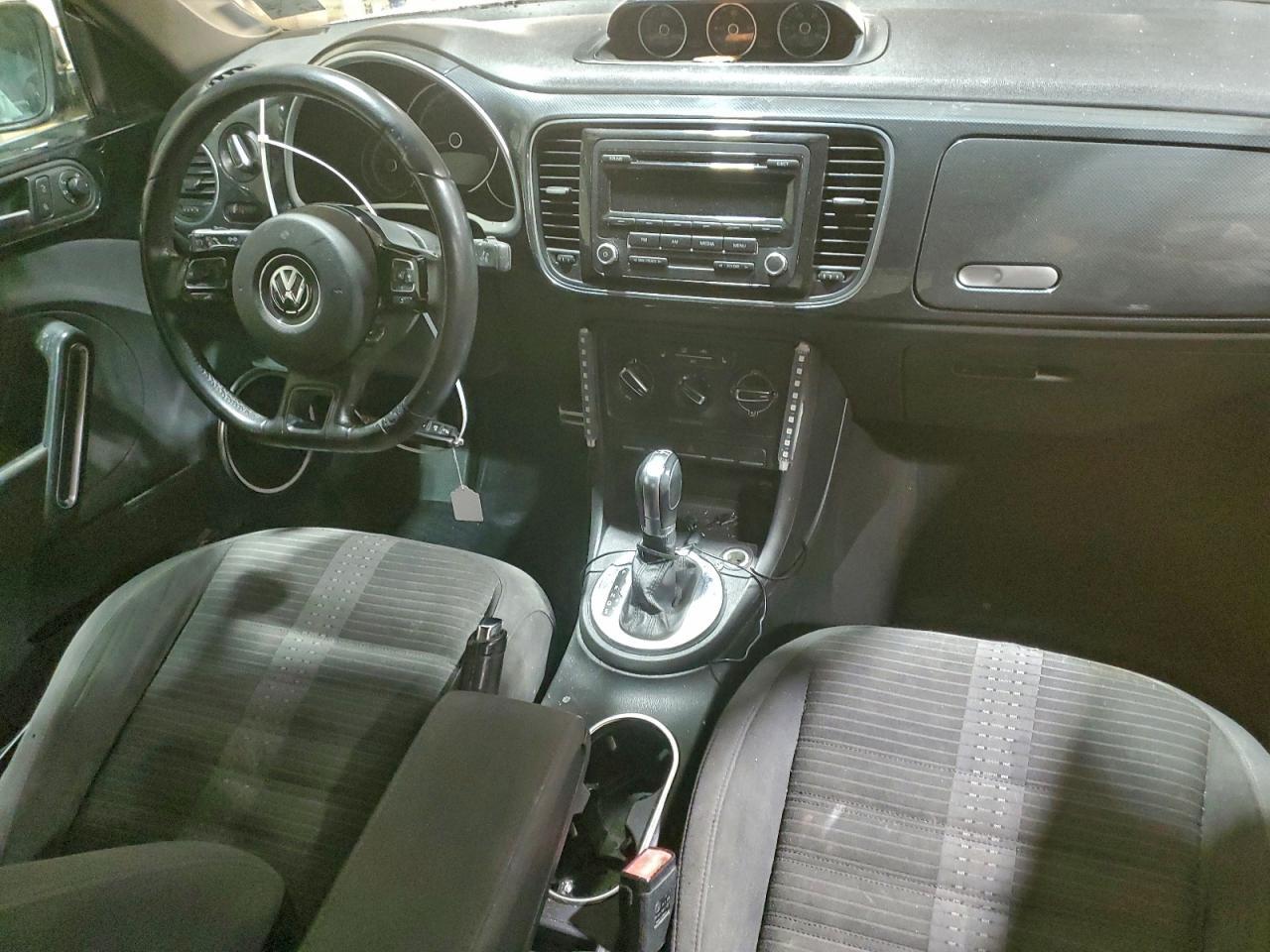 2014 VOLKSWAGEN Beetle