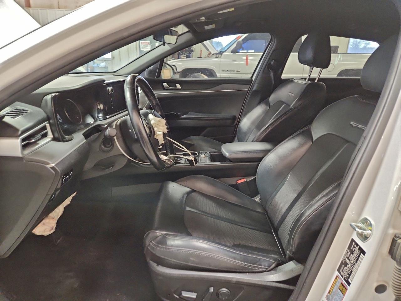 2022 KIA K5