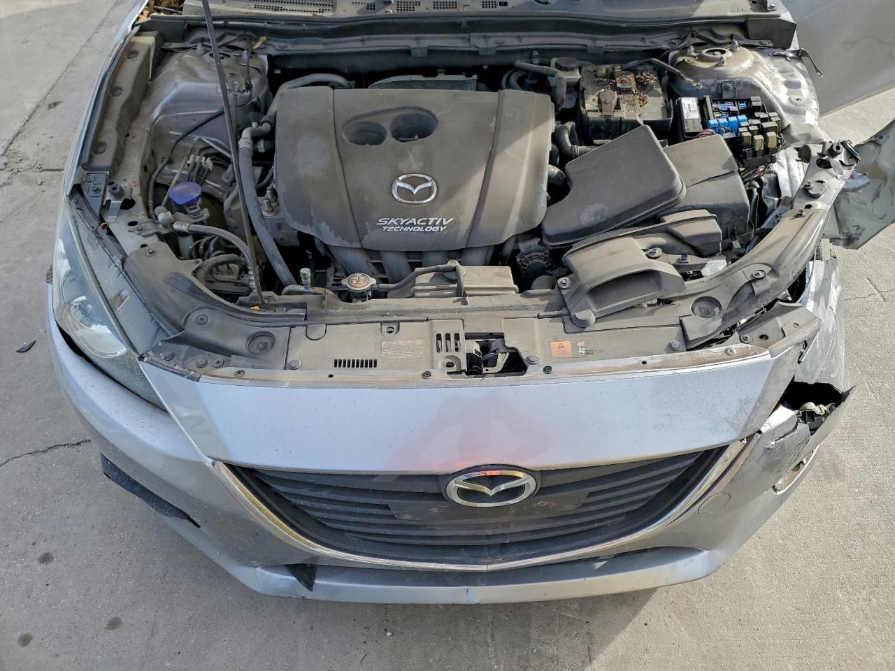 2015 MAZDA 3