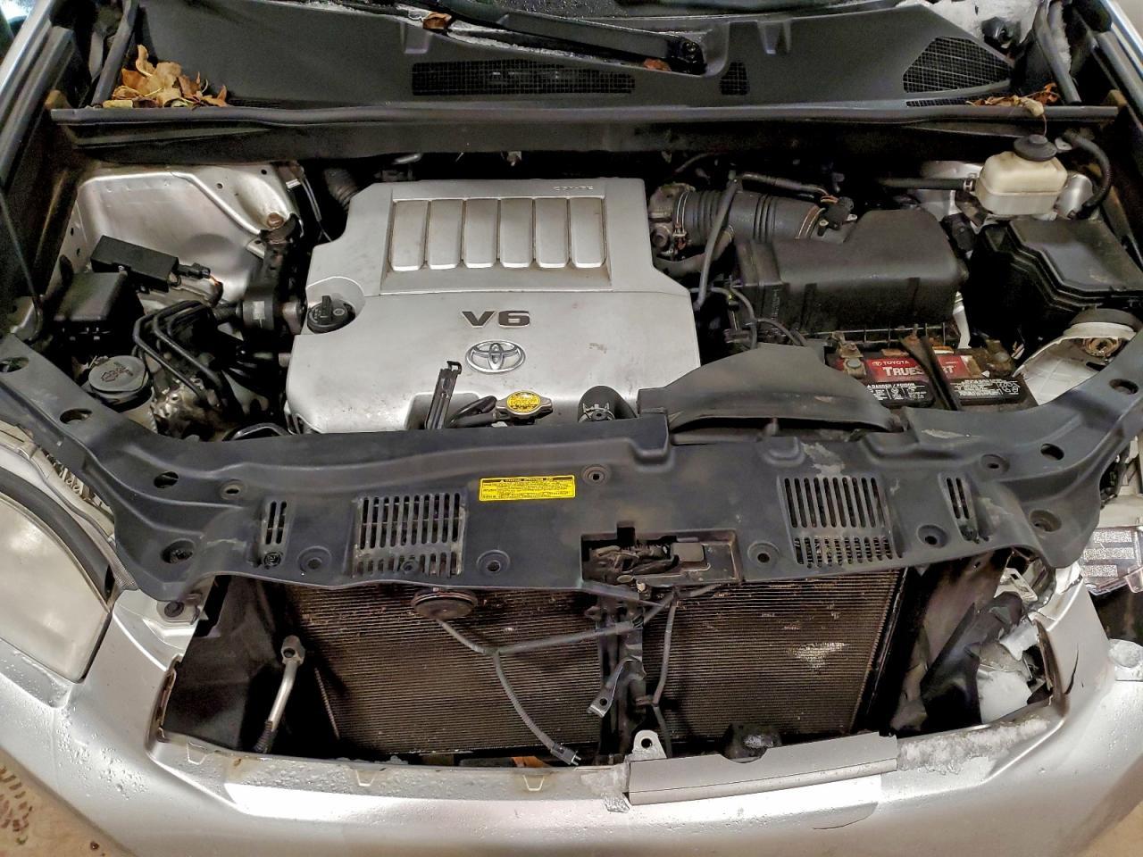 2010 TOYOTA HIGHLANDER