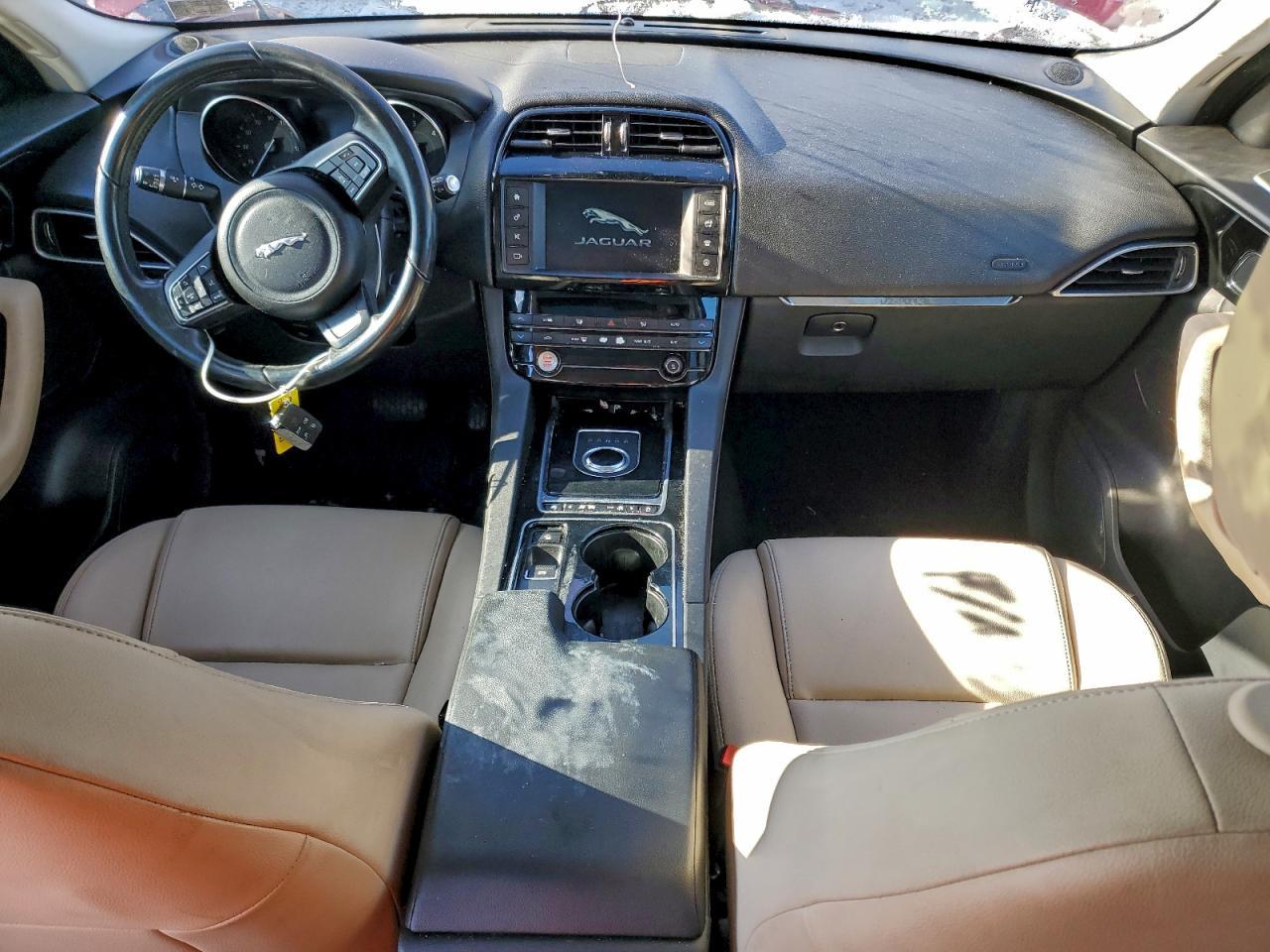 2017 JAGUAR F-Pace