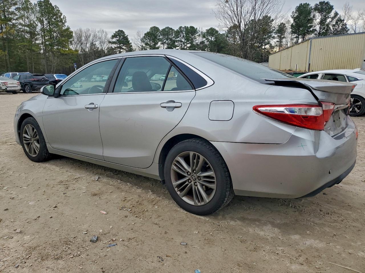 2016 TOYOTA CAMRY