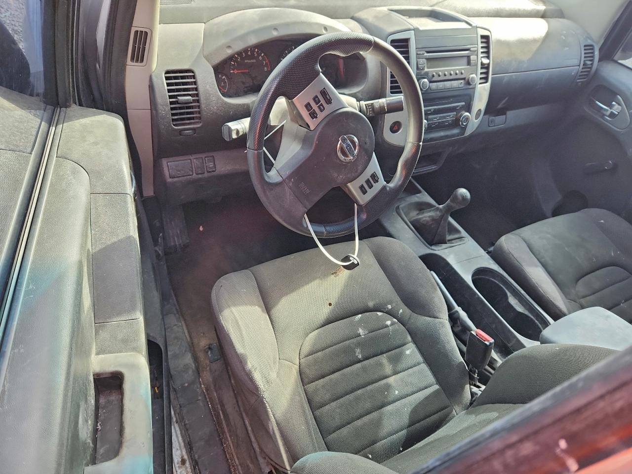 2015 NISSAN Frontier