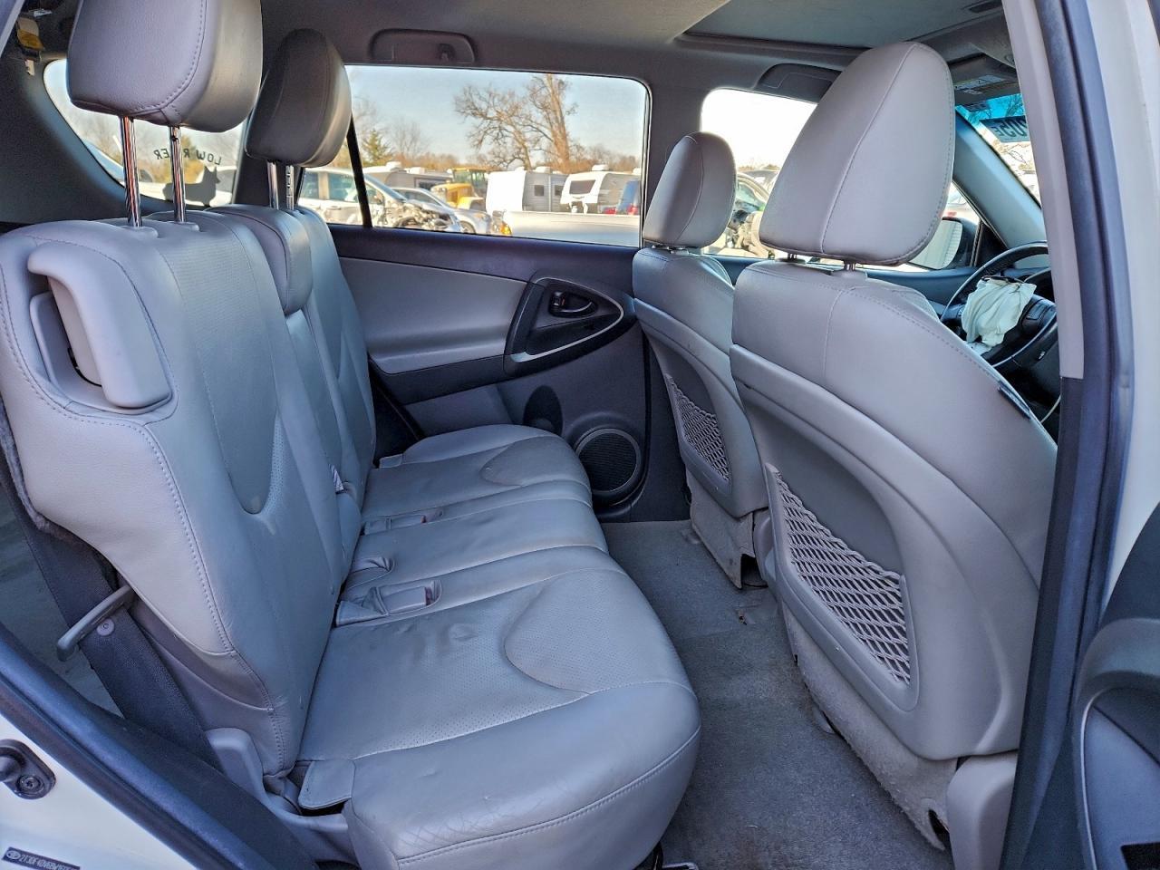 2011 TOYOTA RAV4