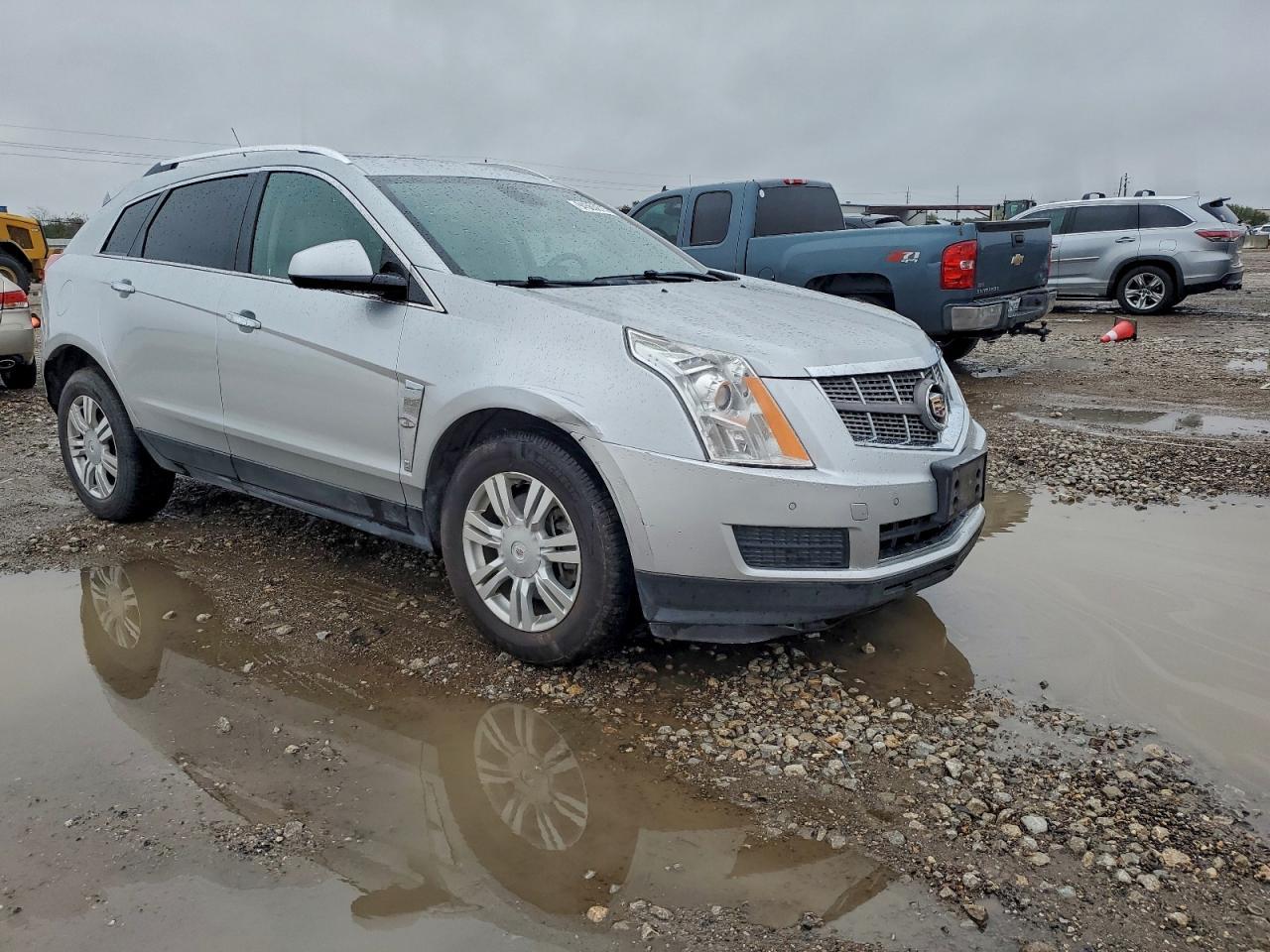 2011 CADILLAC SRX