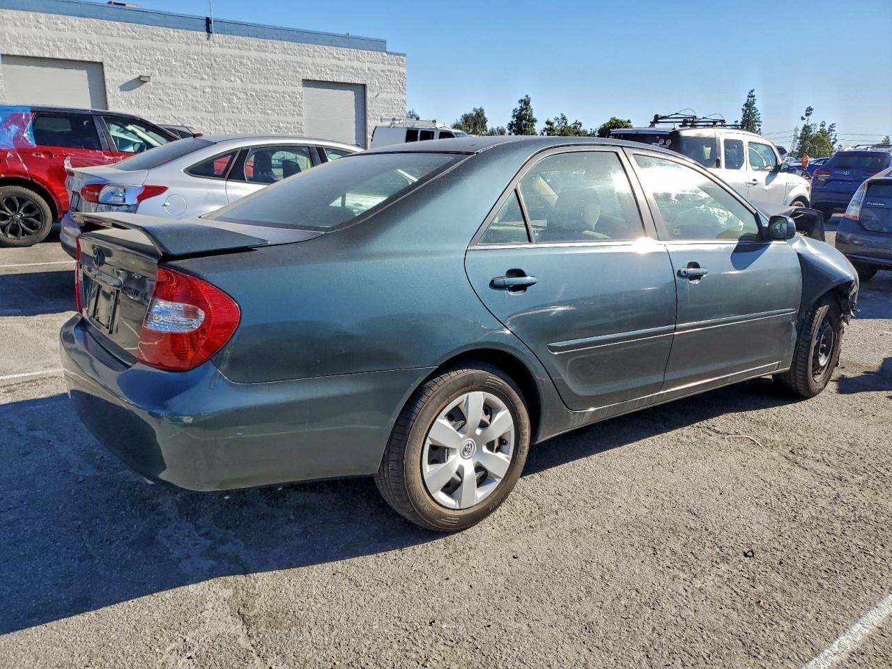 2002 TOYOTA CAMRY