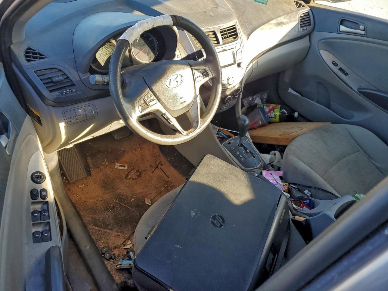 2016 HYUNDAI ACCENT