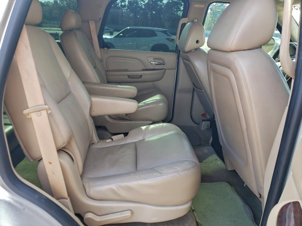 2009 CADILLAC ESCALADE