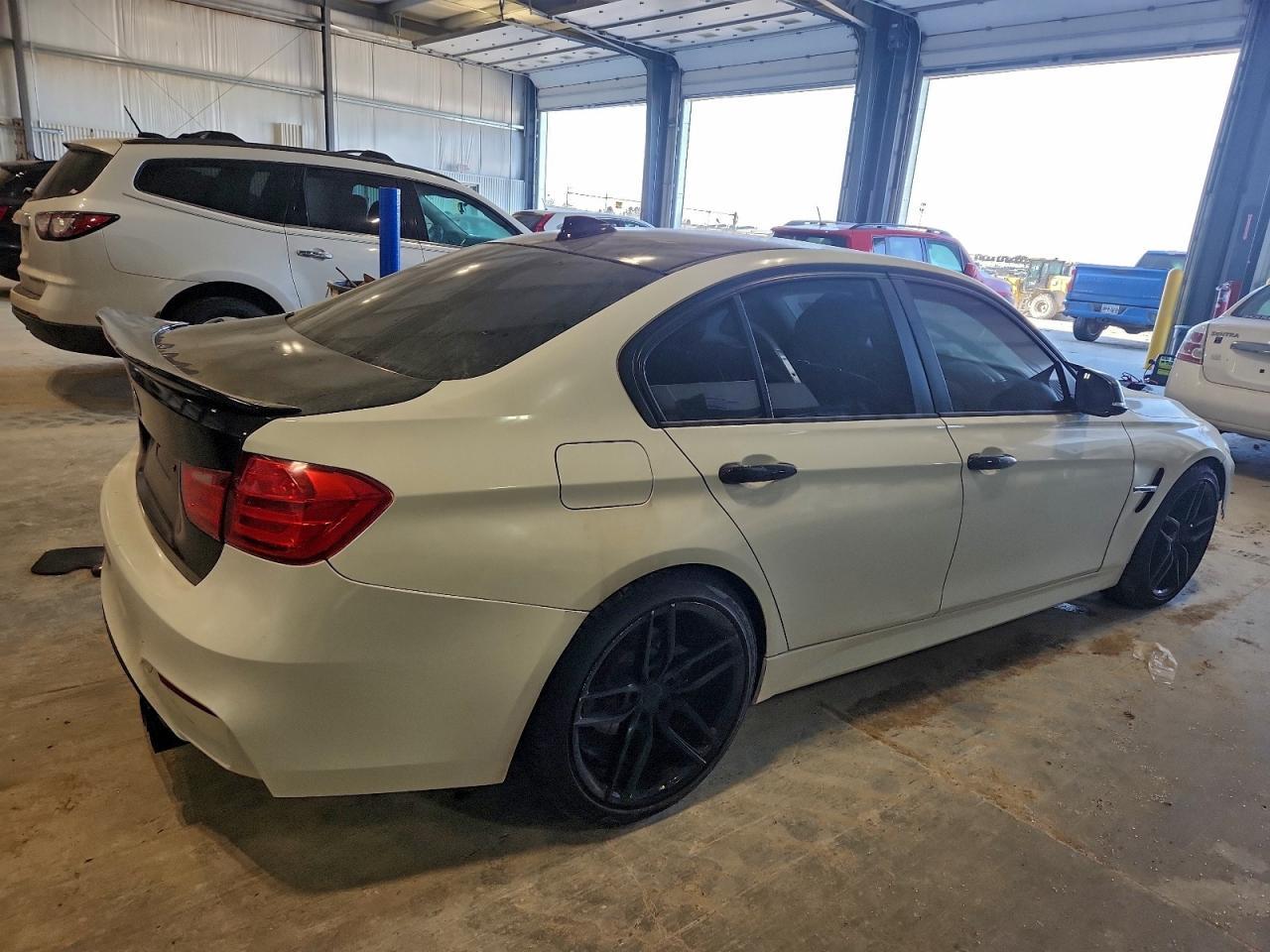 2014 BMW 320