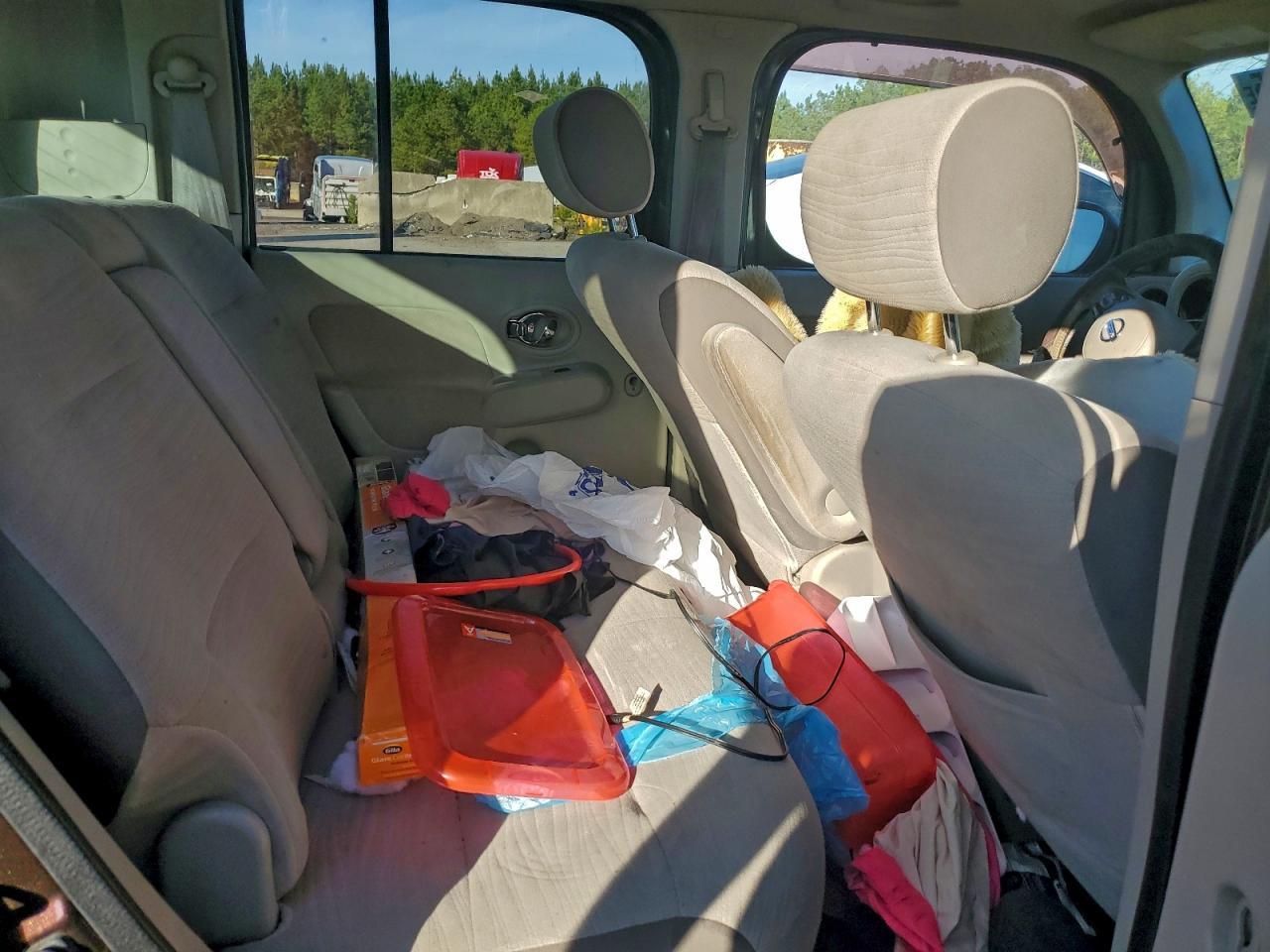 2012 NISSAN CUBE