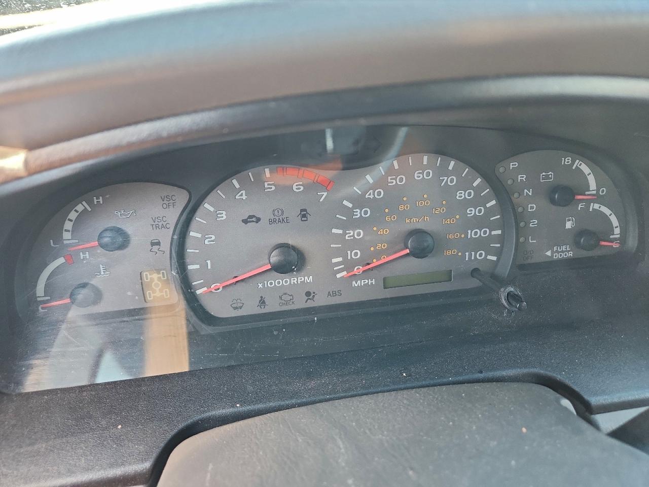 2001 TOYOTA Sequoia