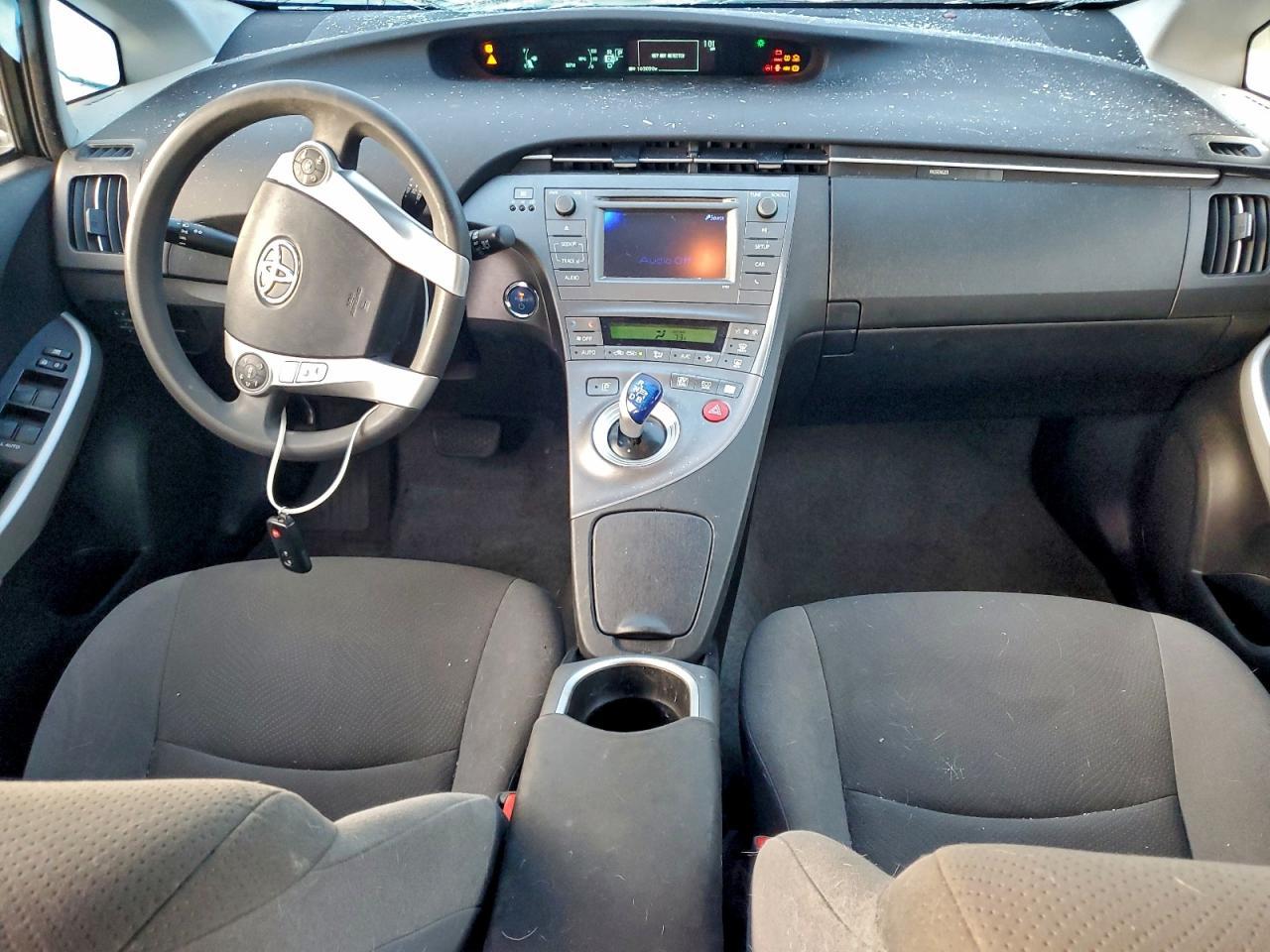 2015 TOYOTA PRIUS