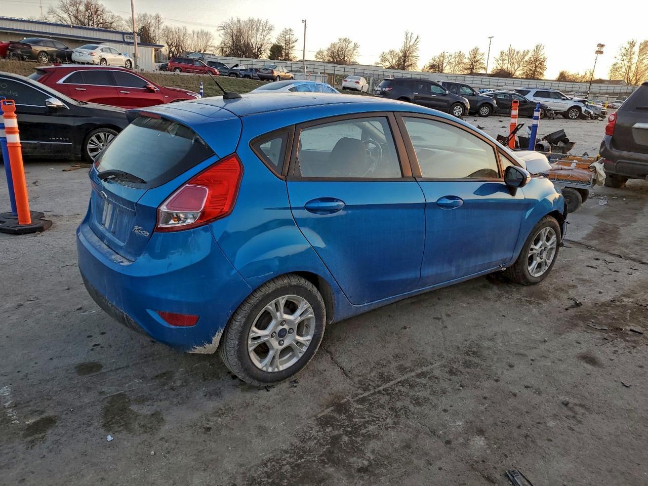 2015 FORD Fiesta