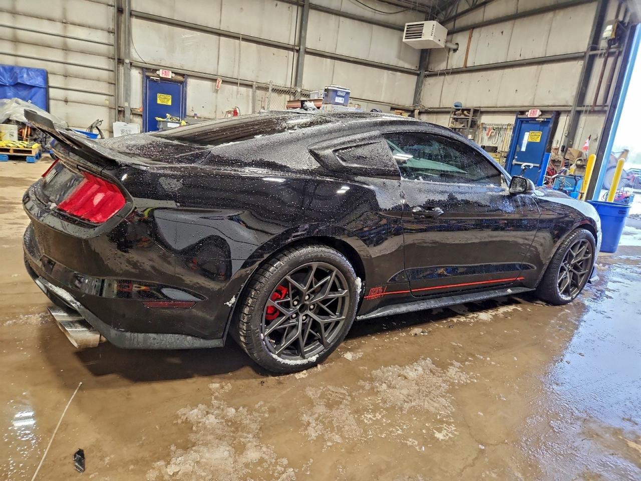 2022 FORD MUSTANG