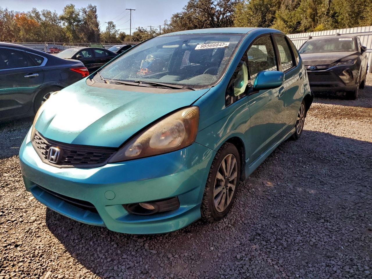 2012 HONDA FIT