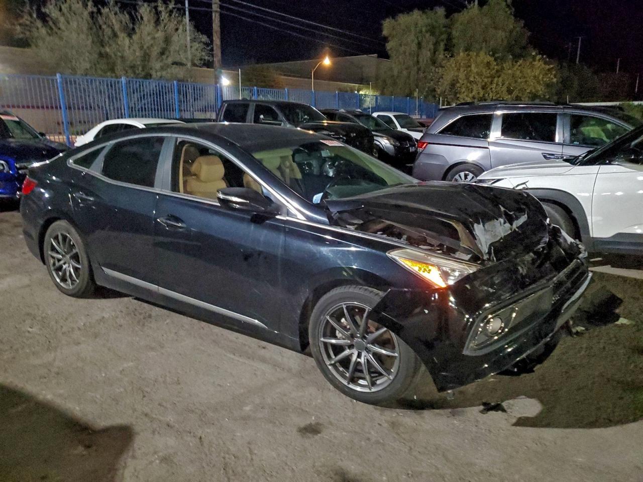 2016 HYUNDAI Azera