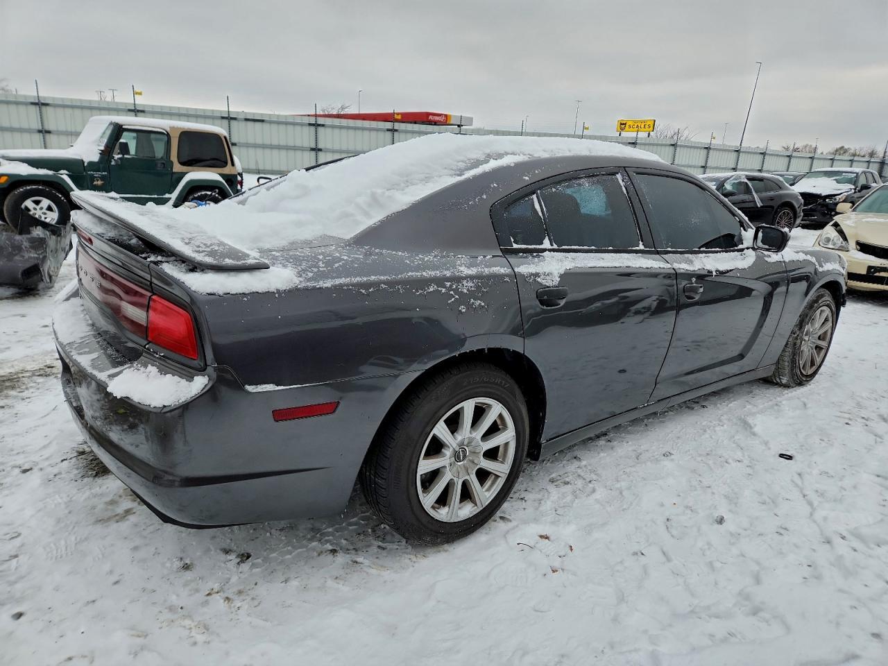 2013 DODGE CHARGER