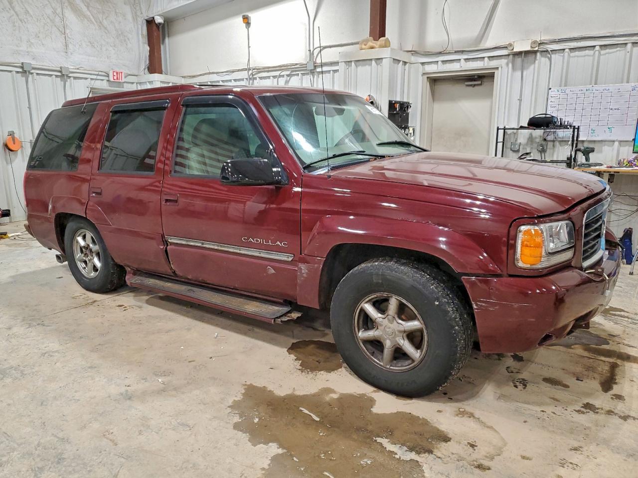 2000 CADILLAC ESCALADE