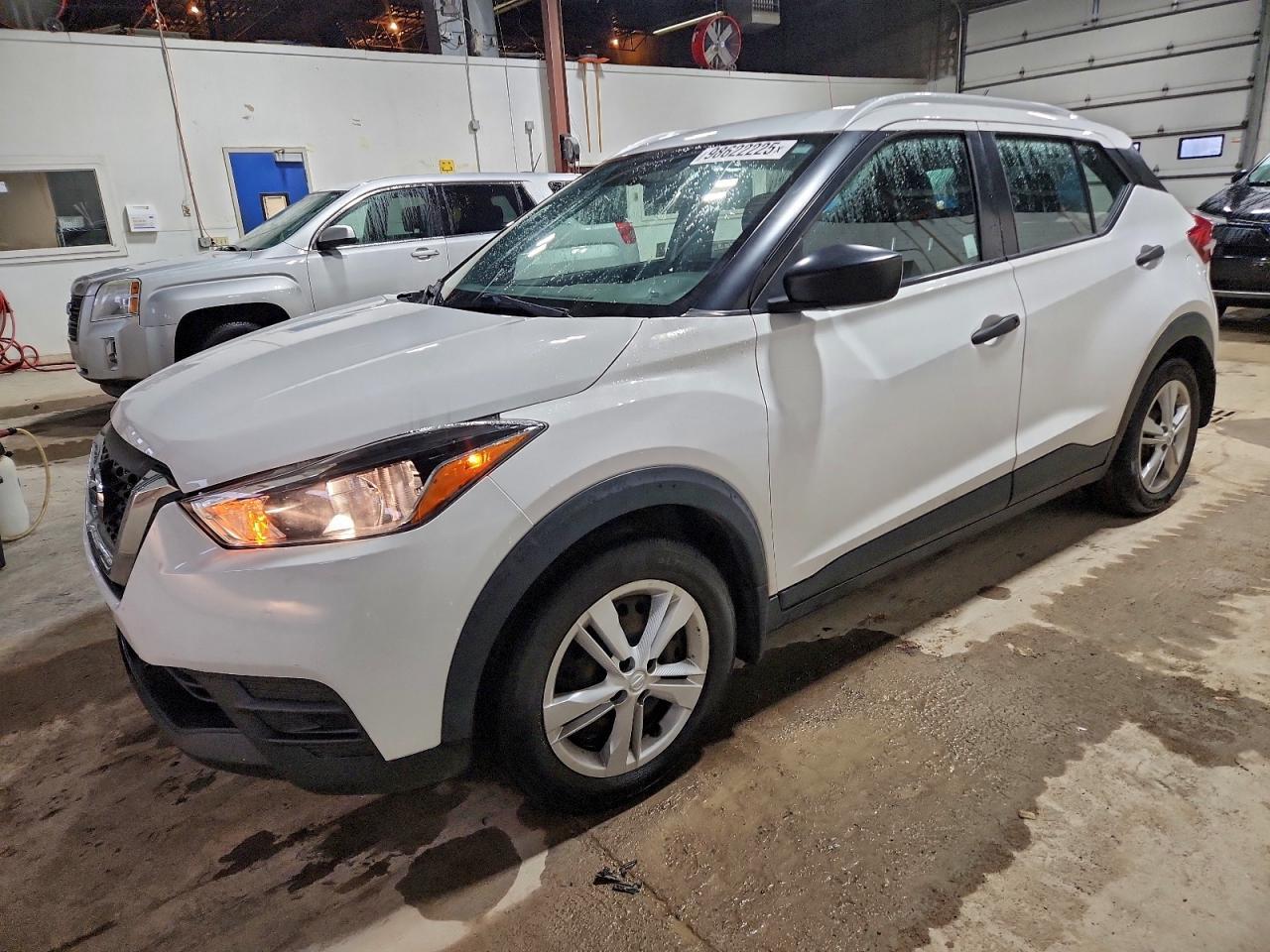 2019 NISSAN KICKS