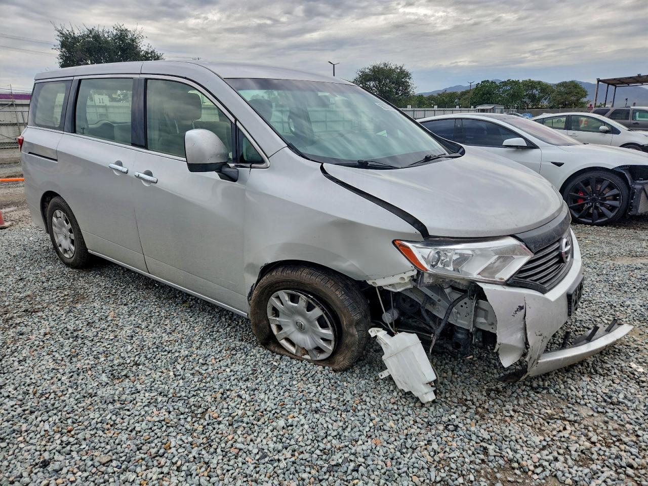 2015 NISSAN Quest