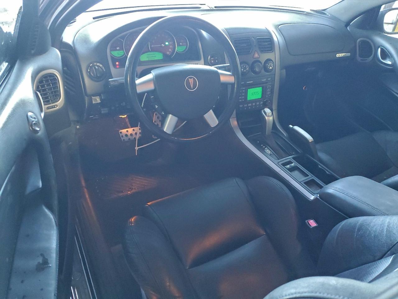 2004 PONTIAC Gto