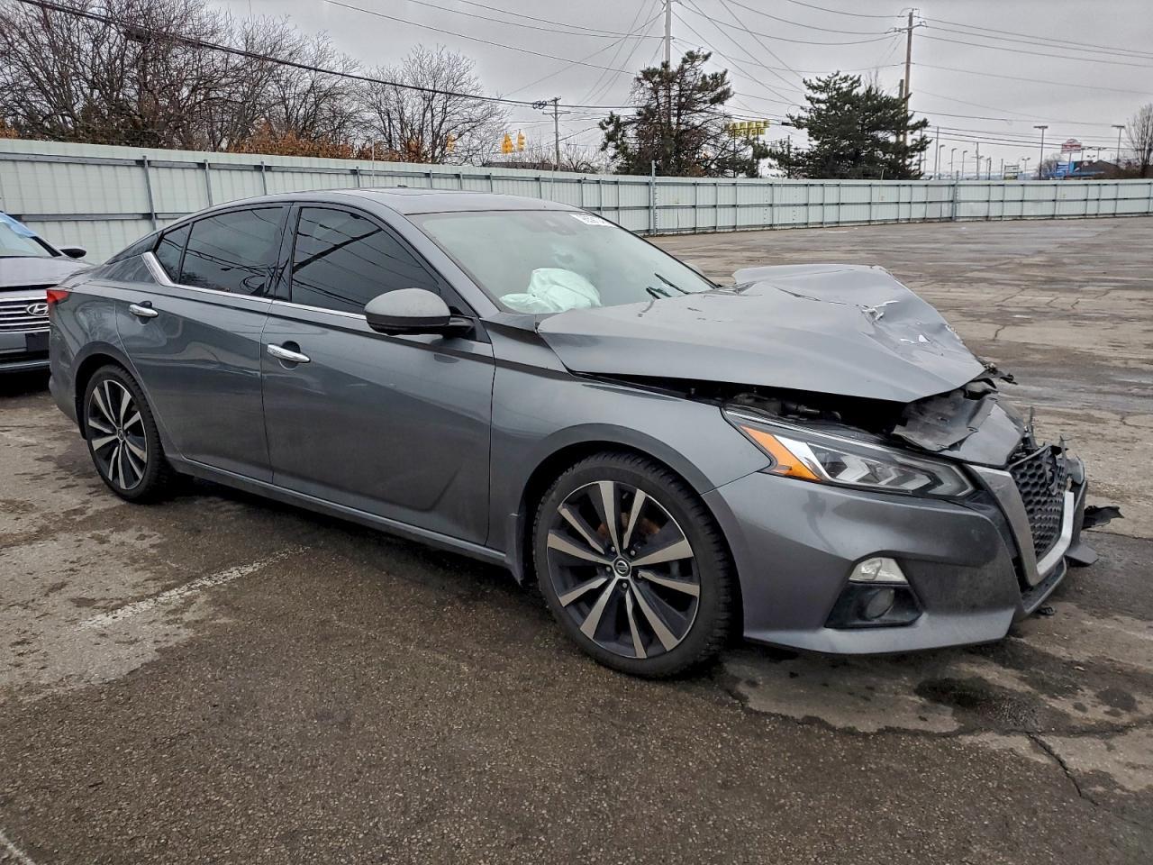 2019 NISSAN ALTIMA