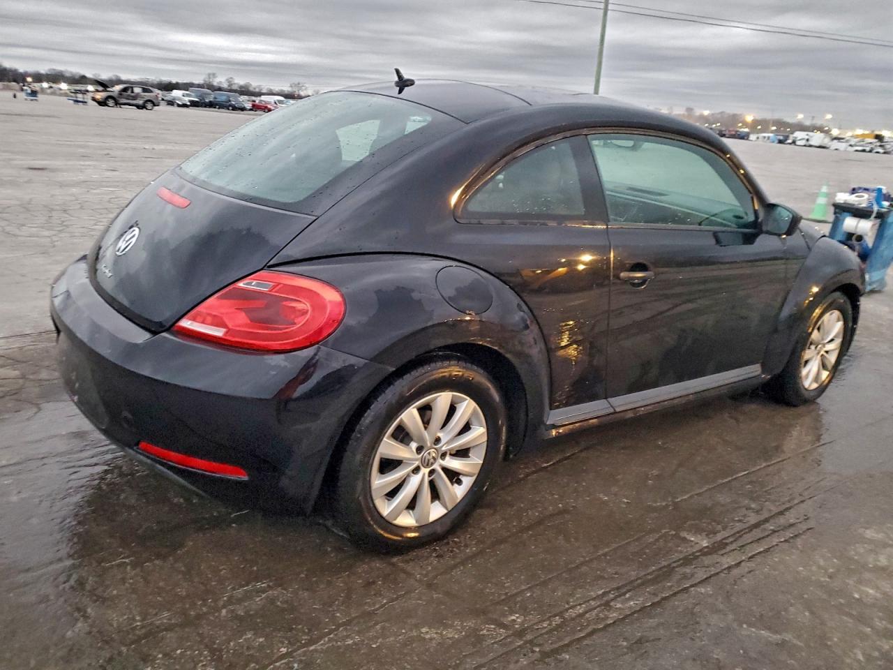 2016 VOLKSWAGEN Beetle