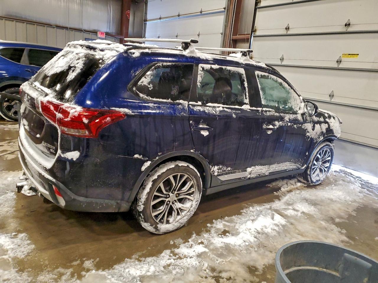 2016 MITSUBISHI outlander