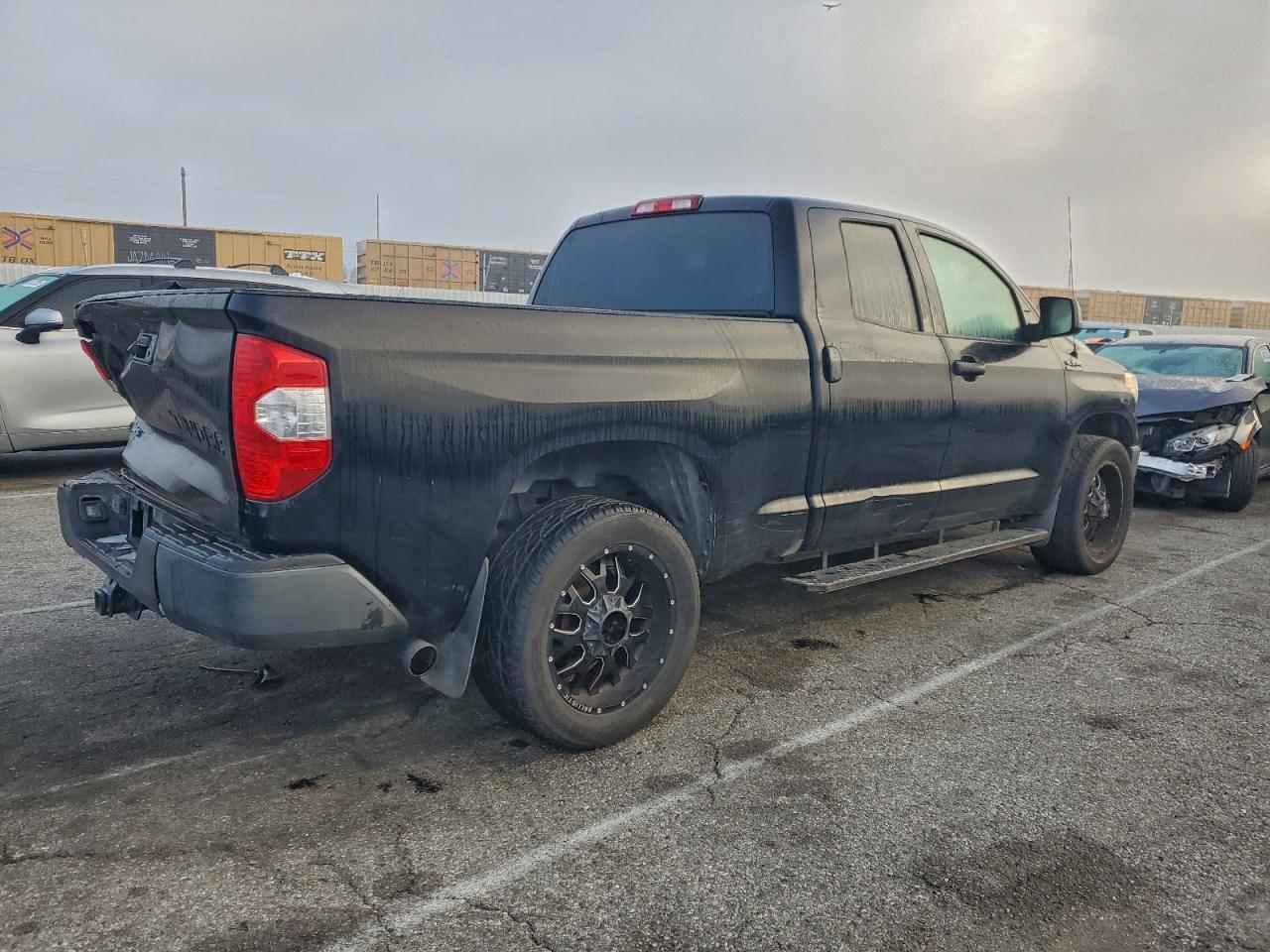 2016 TOYOTA TUNDRA