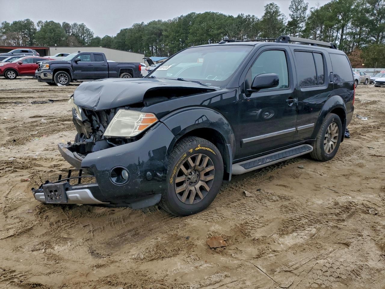 2011 NISSAN PATHFINDER