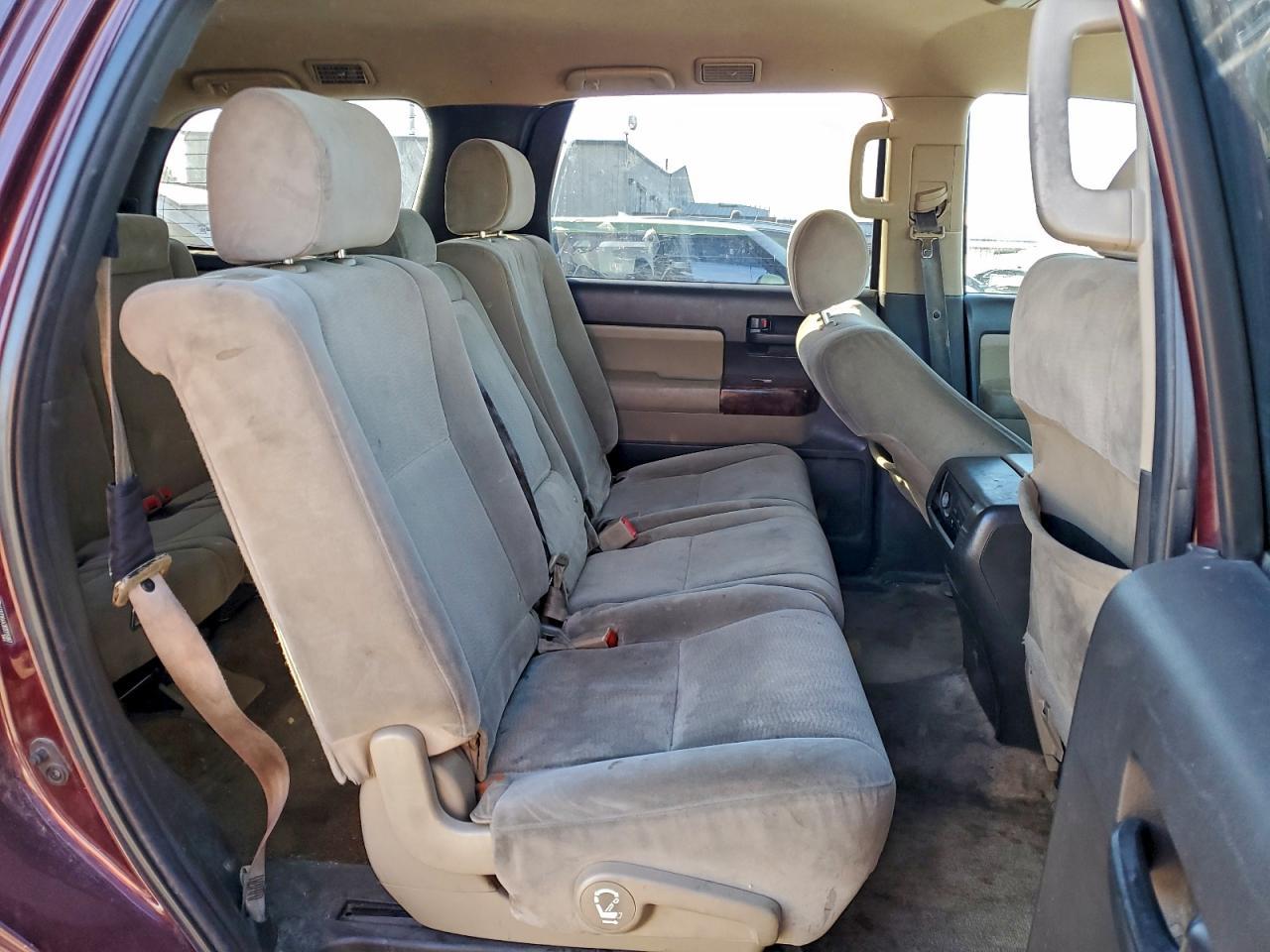 2008 TOYOTA Sequoia