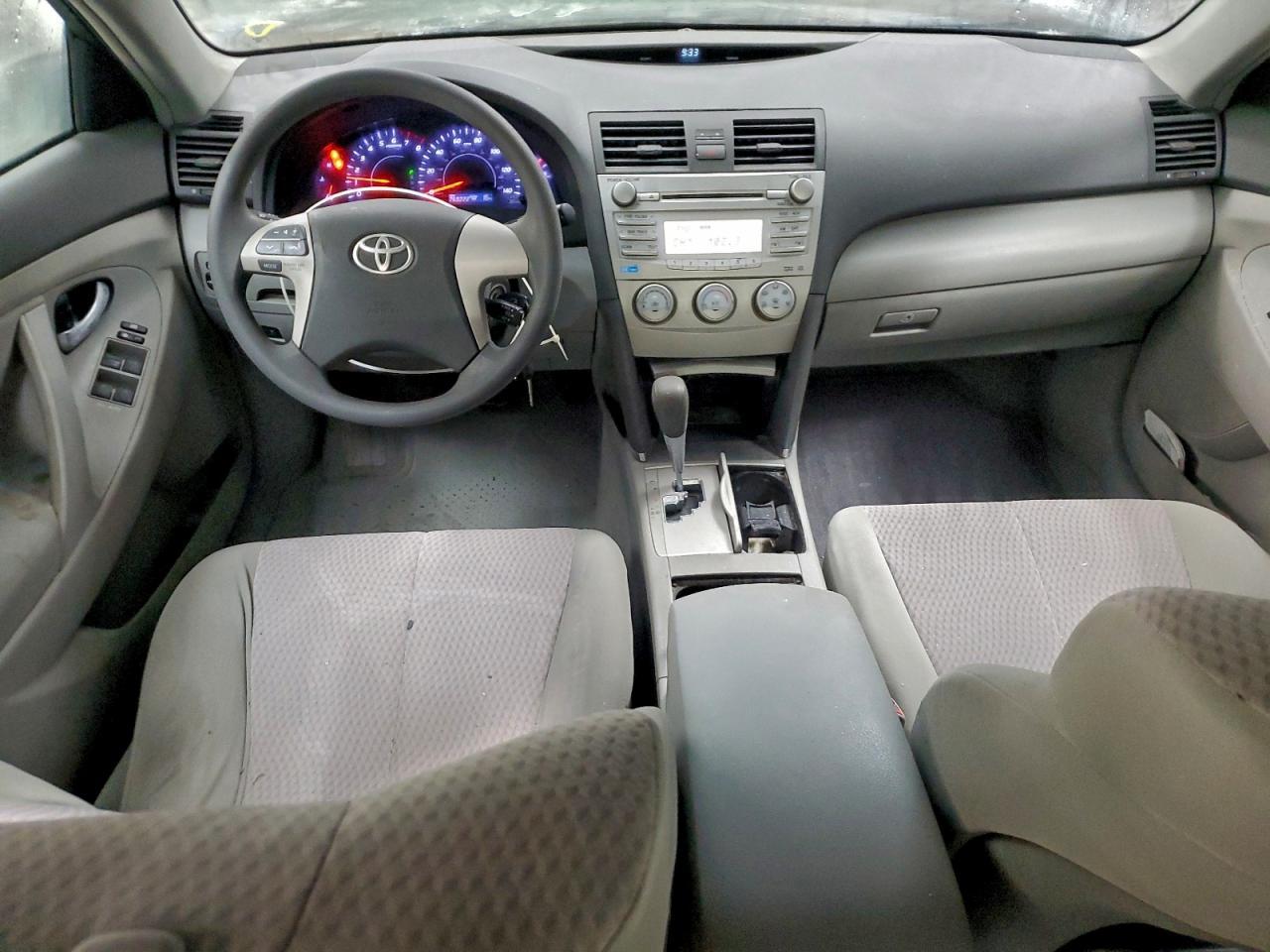 2011 TOYOTA CAMRY
