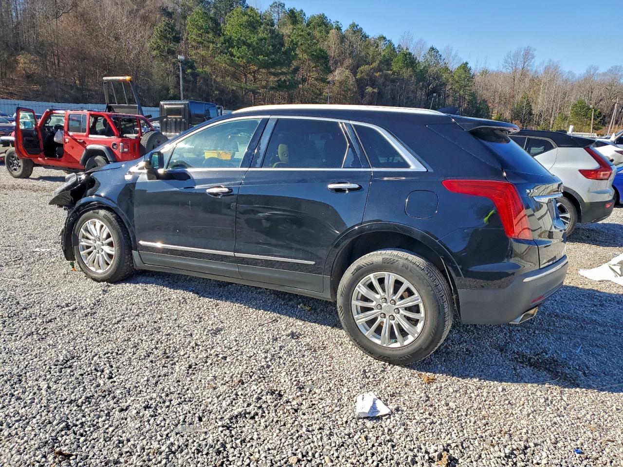 2017 CADILLAC XT5