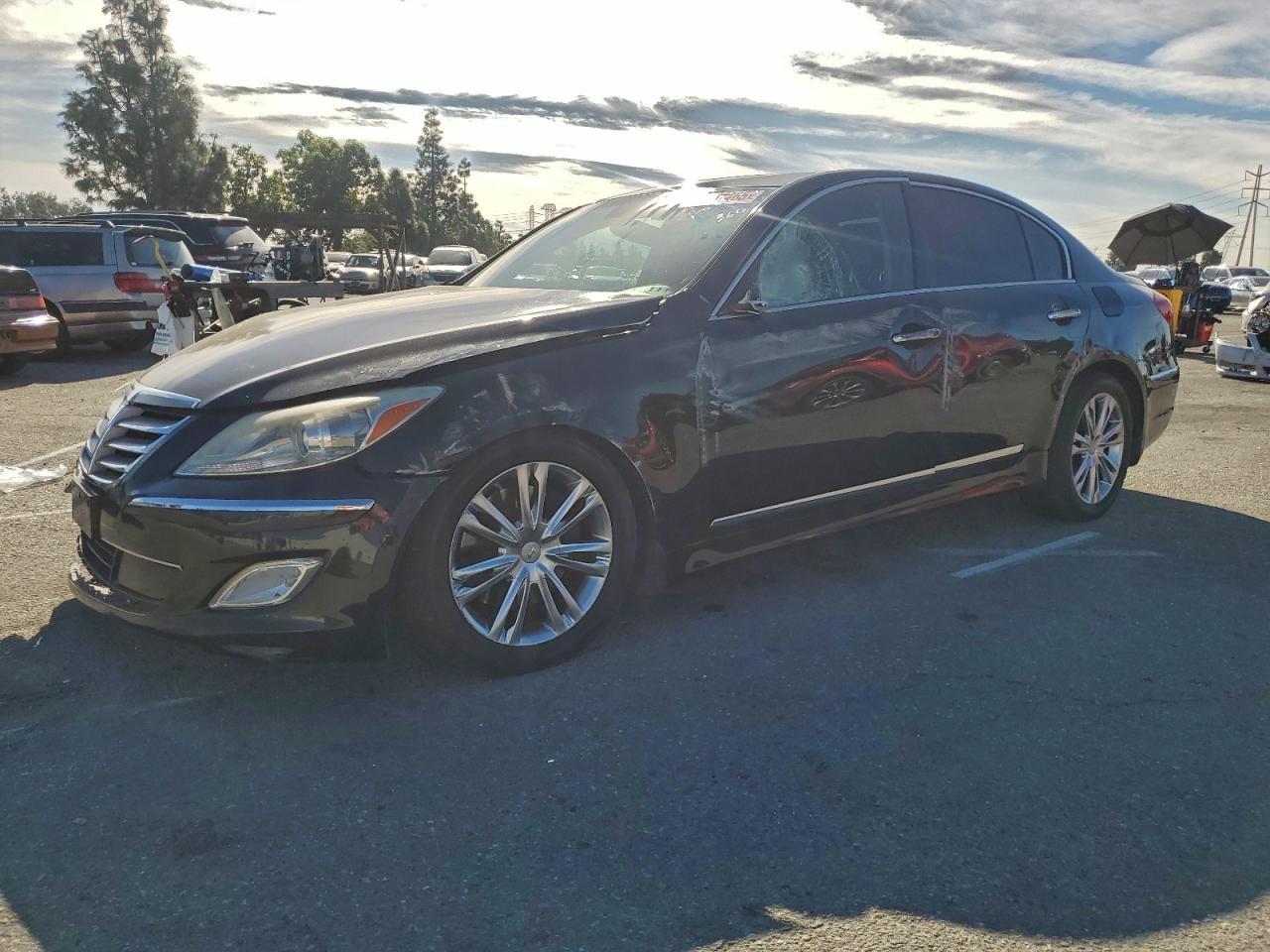 2012 HYUNDAI GENESIS